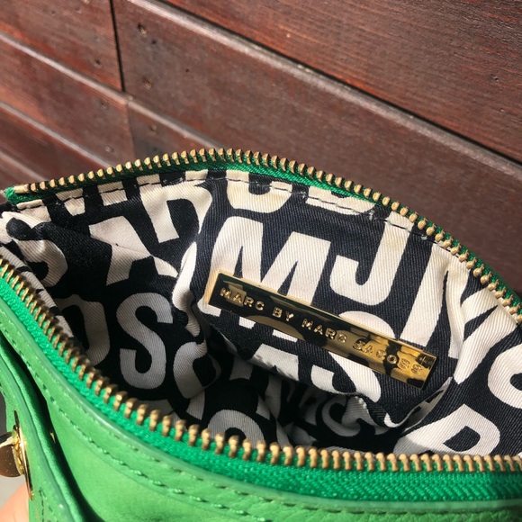 Marc by Marc Jacobs wristlet - Picture 2 of 5